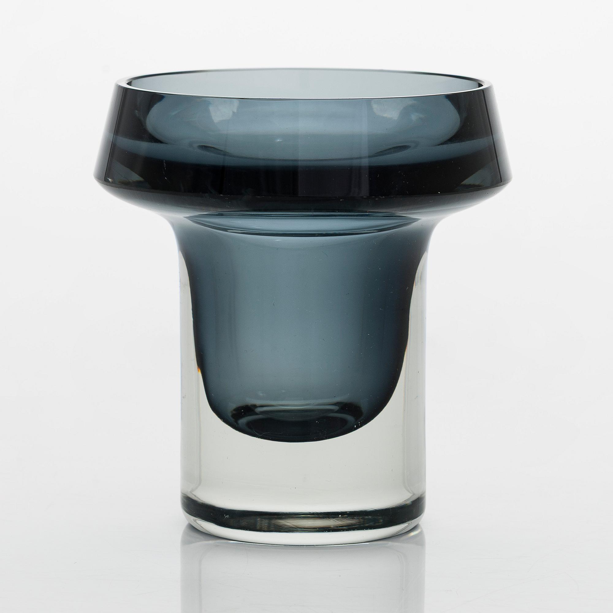 Kaj Franck, vase, glass, model "KF 260", signed K. Franck Nuutajärvi Notsjö -59. Designed in 1959.