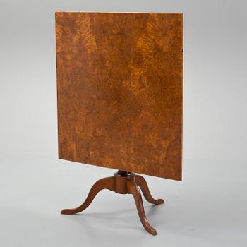 A table from the first half of the 20th century.