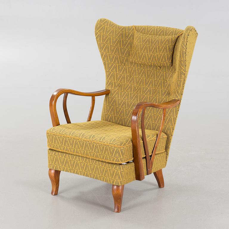 A mid 20th century armchair.