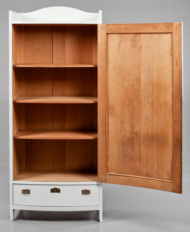 LINNESKÅP, jugend, 1900-talets första del.