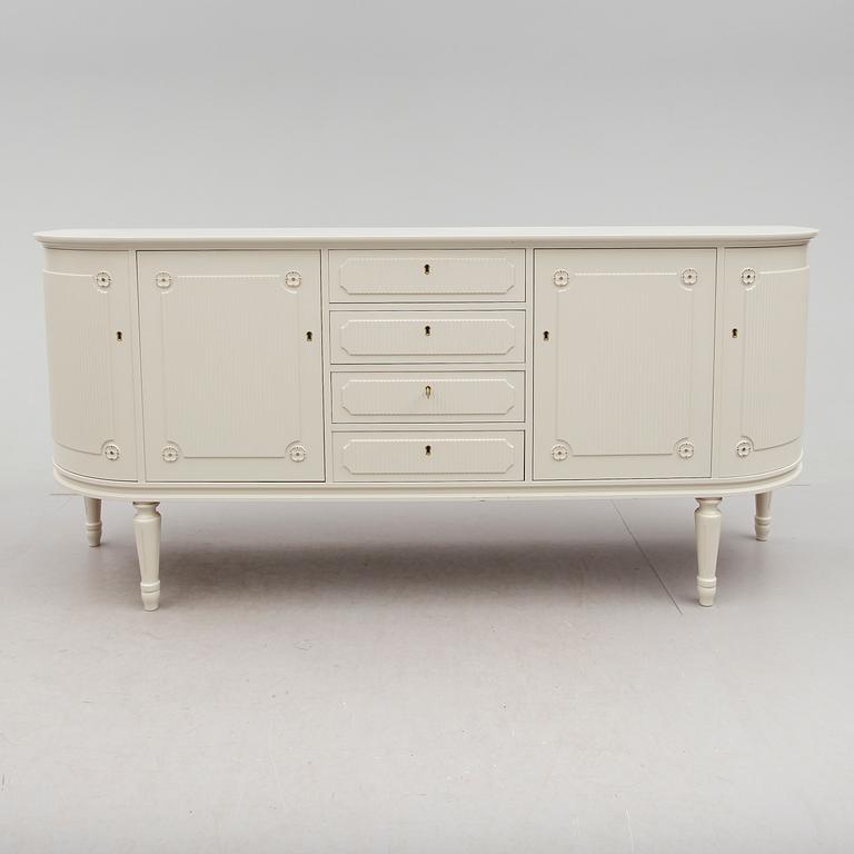 SIDEBOARD, gustaviansk stil, 1900-talets andra hälft.