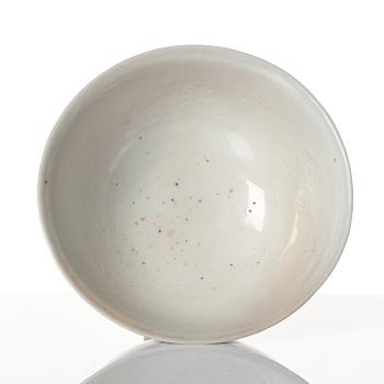A white glazed anhua decorated stemcup, Ming dynasty (1368-1644).