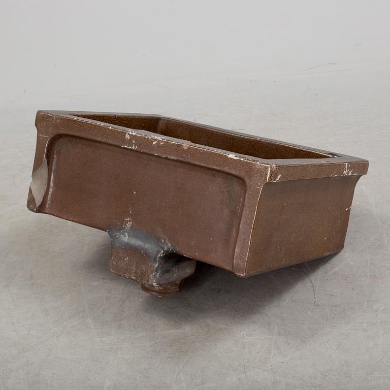 HANDFAT, saltglaserat stengods, Höganäs, 1900-talets första hälft.