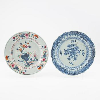 Plates, six pieces, porcelain. Qing Dynasty, Qianlong period (1736-95).