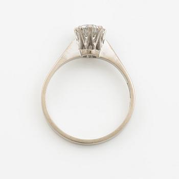 Ring in 18K white gold set with a brilliant-cut diamond weighing 0.84 ct according to the engraving.
