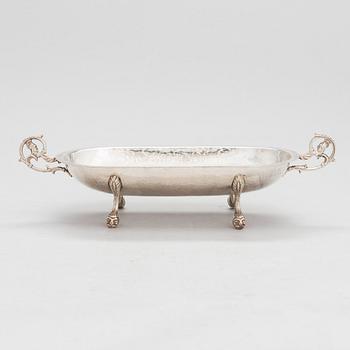 A sterling silver bowl, USA, turn of the 21st century.