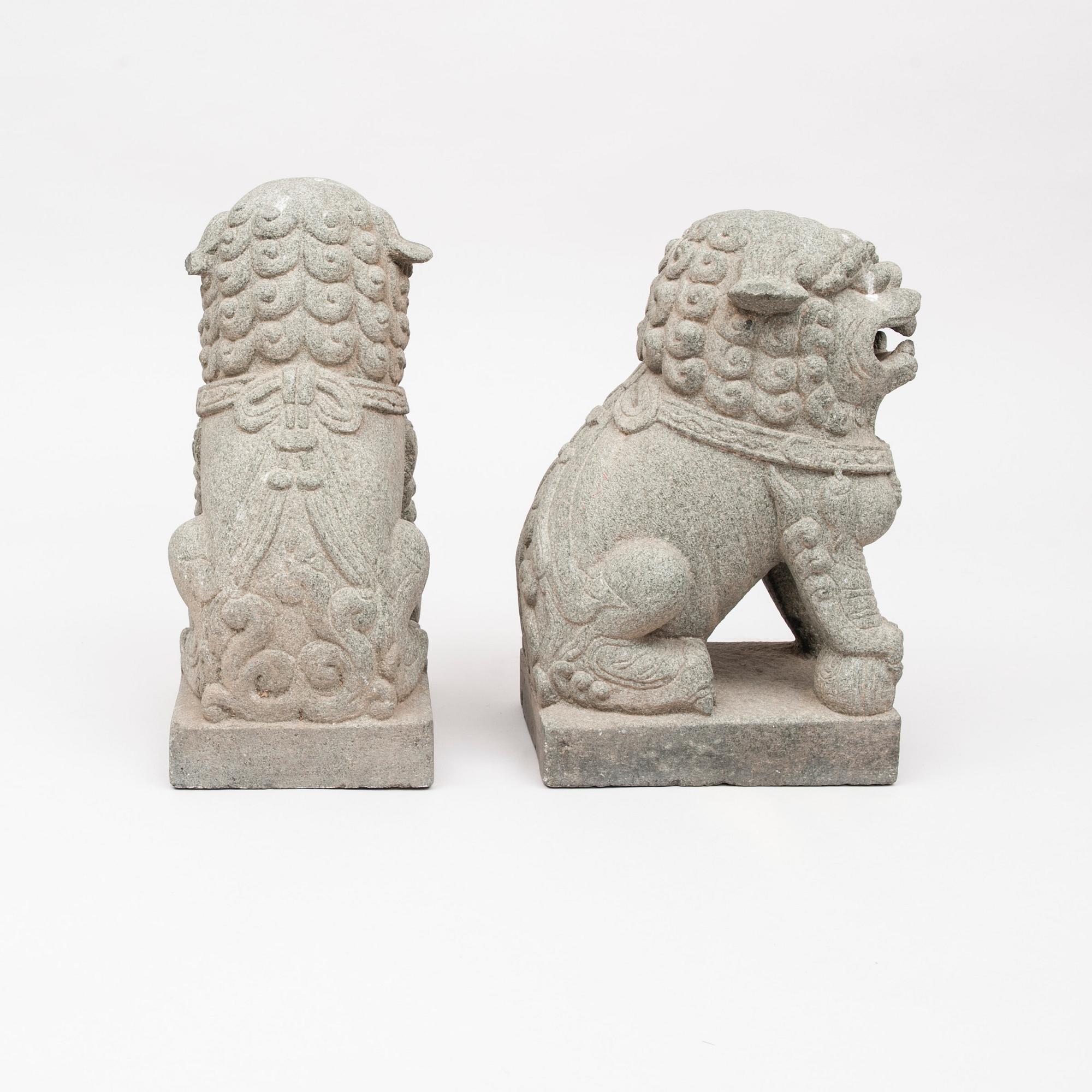 TRÄDGÅRDSSKULPTURER, ett par, sten, 1900-talets slut.