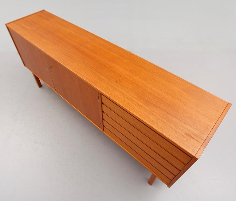 SIDEBOARD, 1900-talets andra hälft.