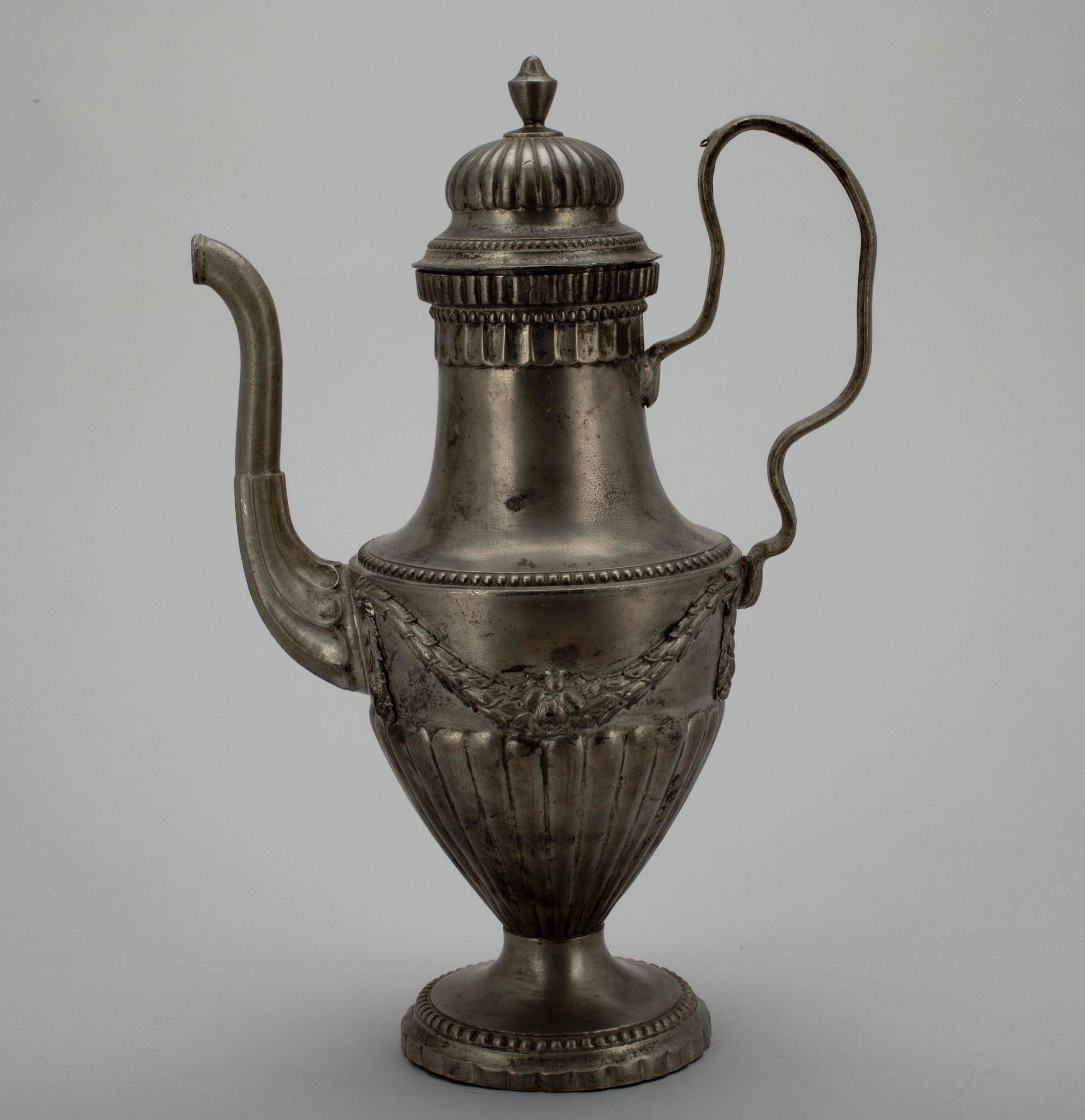 KAFFEKANNA, tenn, omkring 1800.