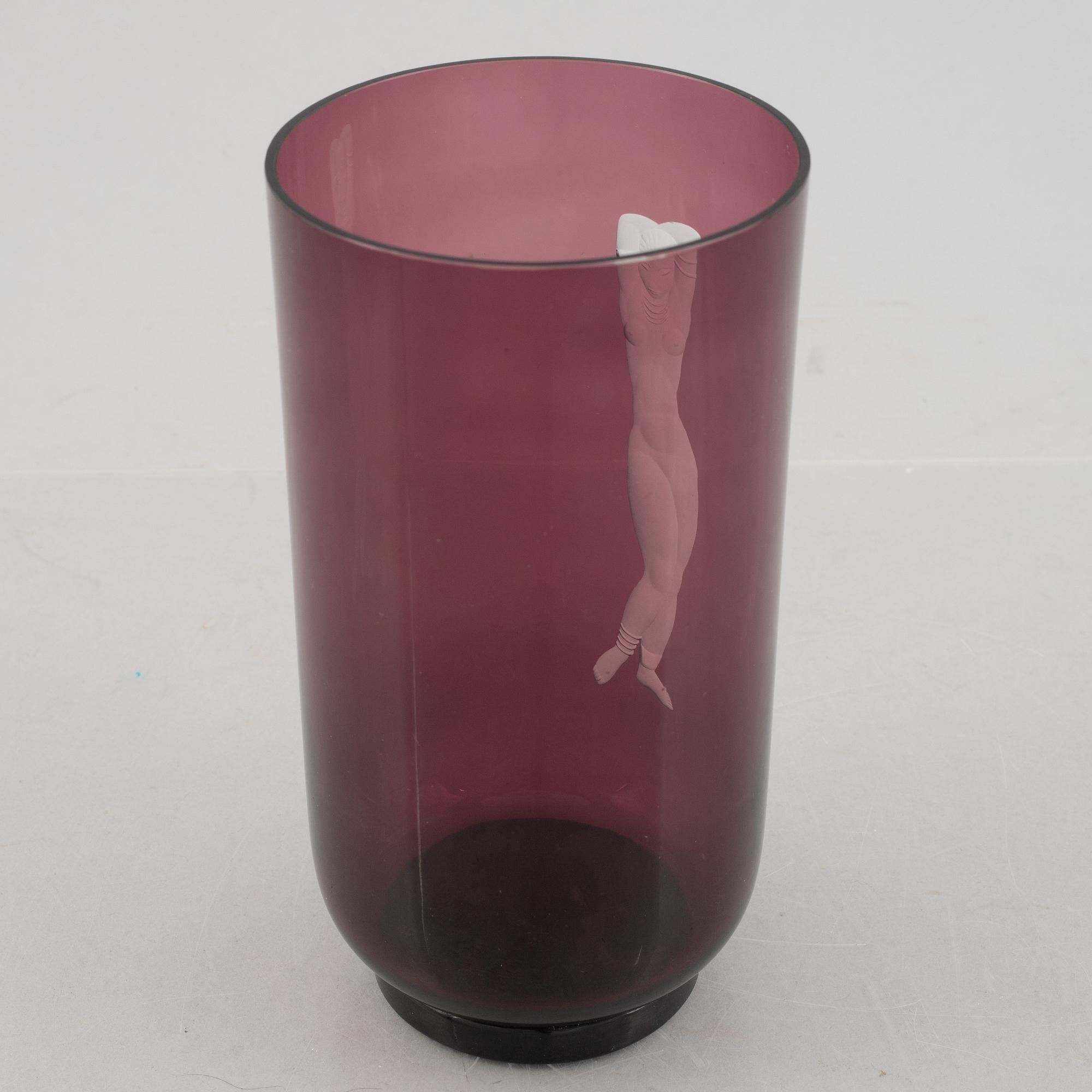 Vicke Lindstrand, a glass vase, Orrefors, dated 1935.