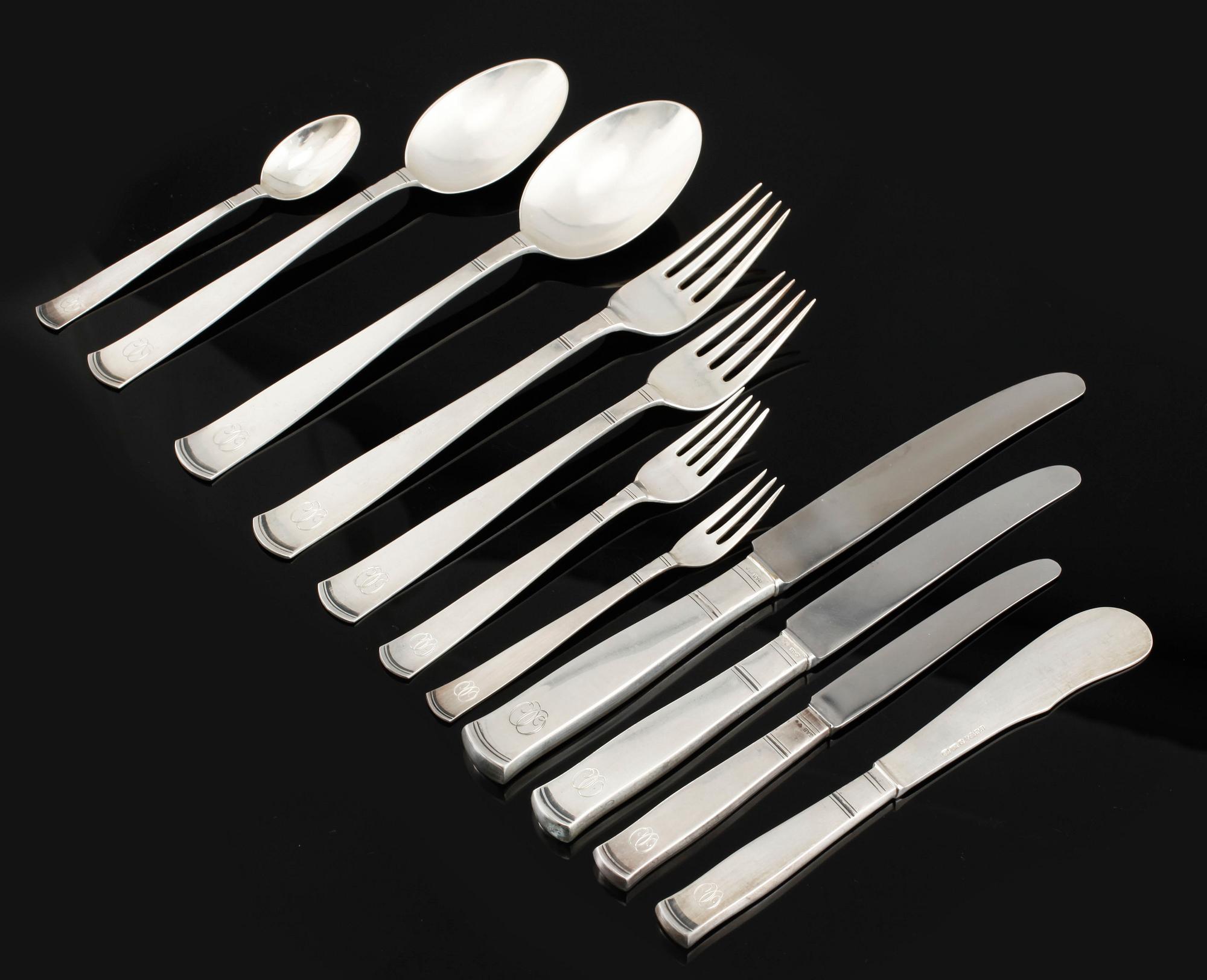 Silver and steel cutlery set, "Rosenholm", 122 pieces designed by JACOB ÄNGMAN, manufactured by GAB, weight 4360 g.