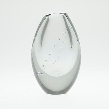 Gunnel Nyman, A VASE.