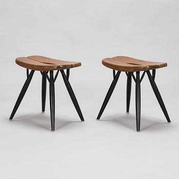 Ilmari Tapiovaara, a pair of mid-20th century 'Pirkka' stools for Laukaan Puu.