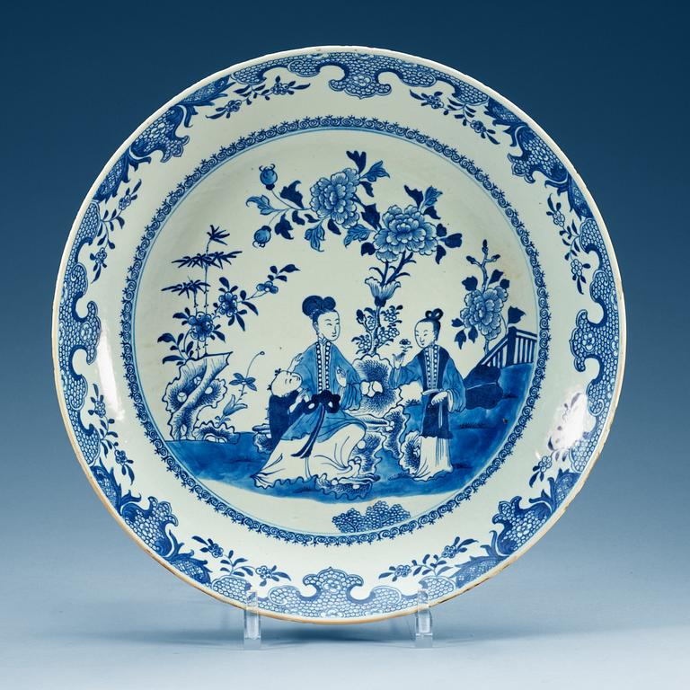 A large blue and white dish, Qing dynasty, Qianlong (1736-95).