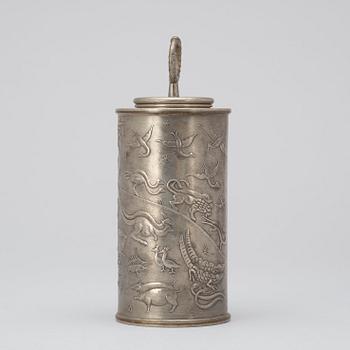 A Nils Fougstedt pewter box, Svenskt Tenn, Stockholm 1934.