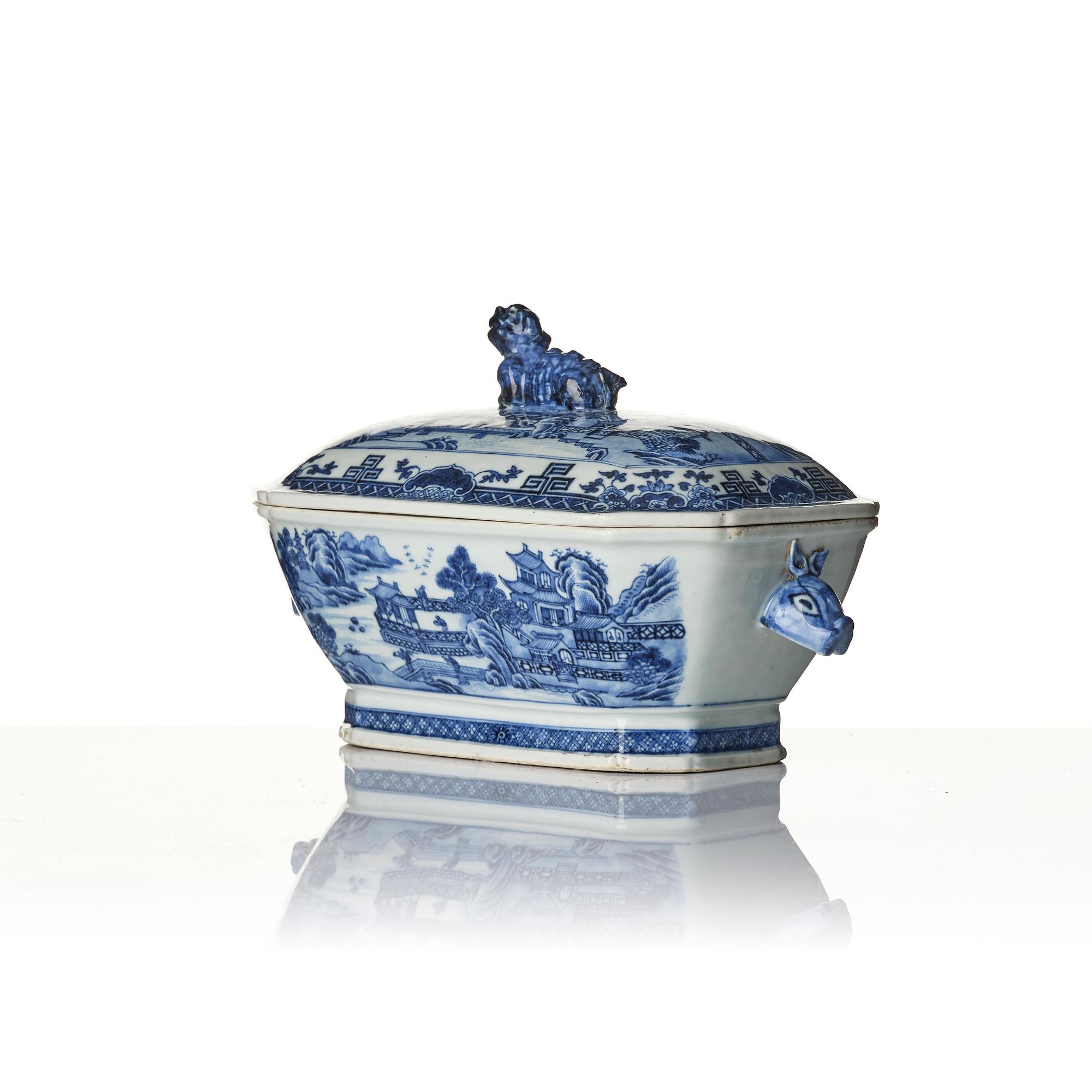 Tureen, porcelain, China, Qianlong (1736-95).