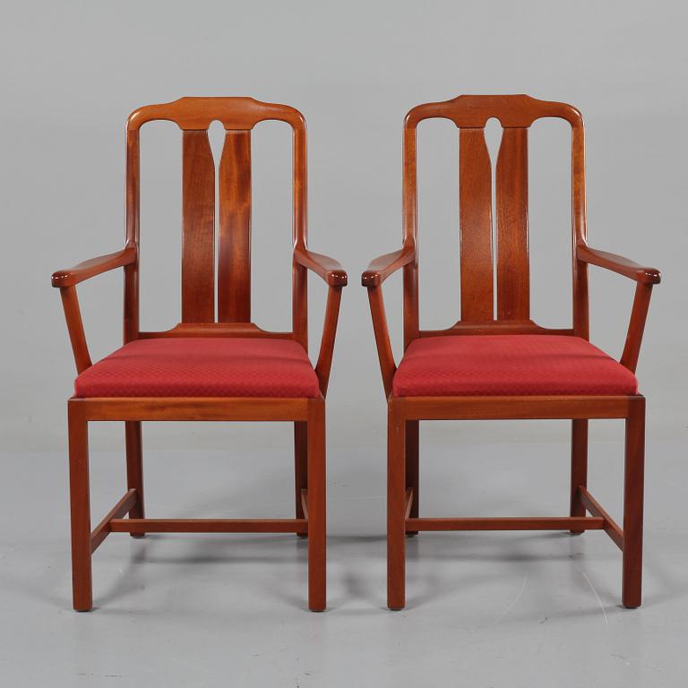KARMSTOLAR, ett par, "Ambassadör", Carl Malmsten, Rydéns Interiör, tillverkade 1985.