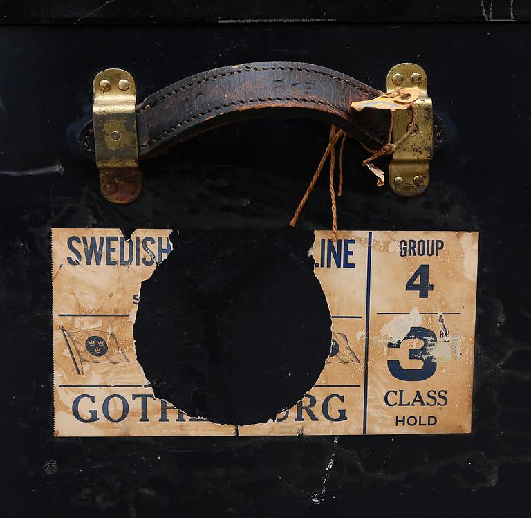 KOFFERT, 1900-talets första hälft.