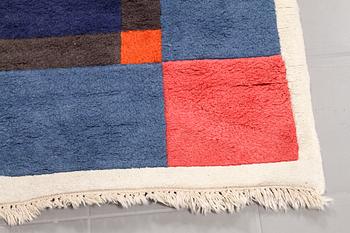 A rug by Ingrid Dessau for Kinnasand, second half of the 20th century, 240 x 170 cm.
