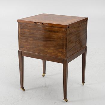 Drinks trolley/bar cabinet, first half of the 20th century.