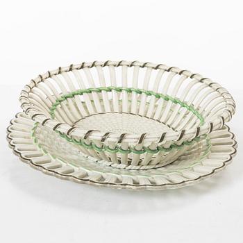 An English cream weare chesnutbasket with cover, circa 1800.