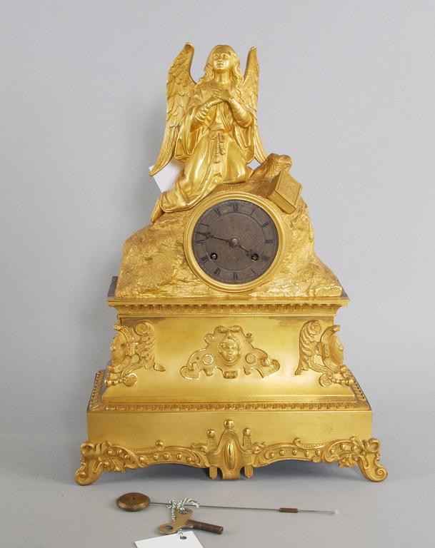 BORDSPENDYL, nyrokoko. 1800-talets mitt.