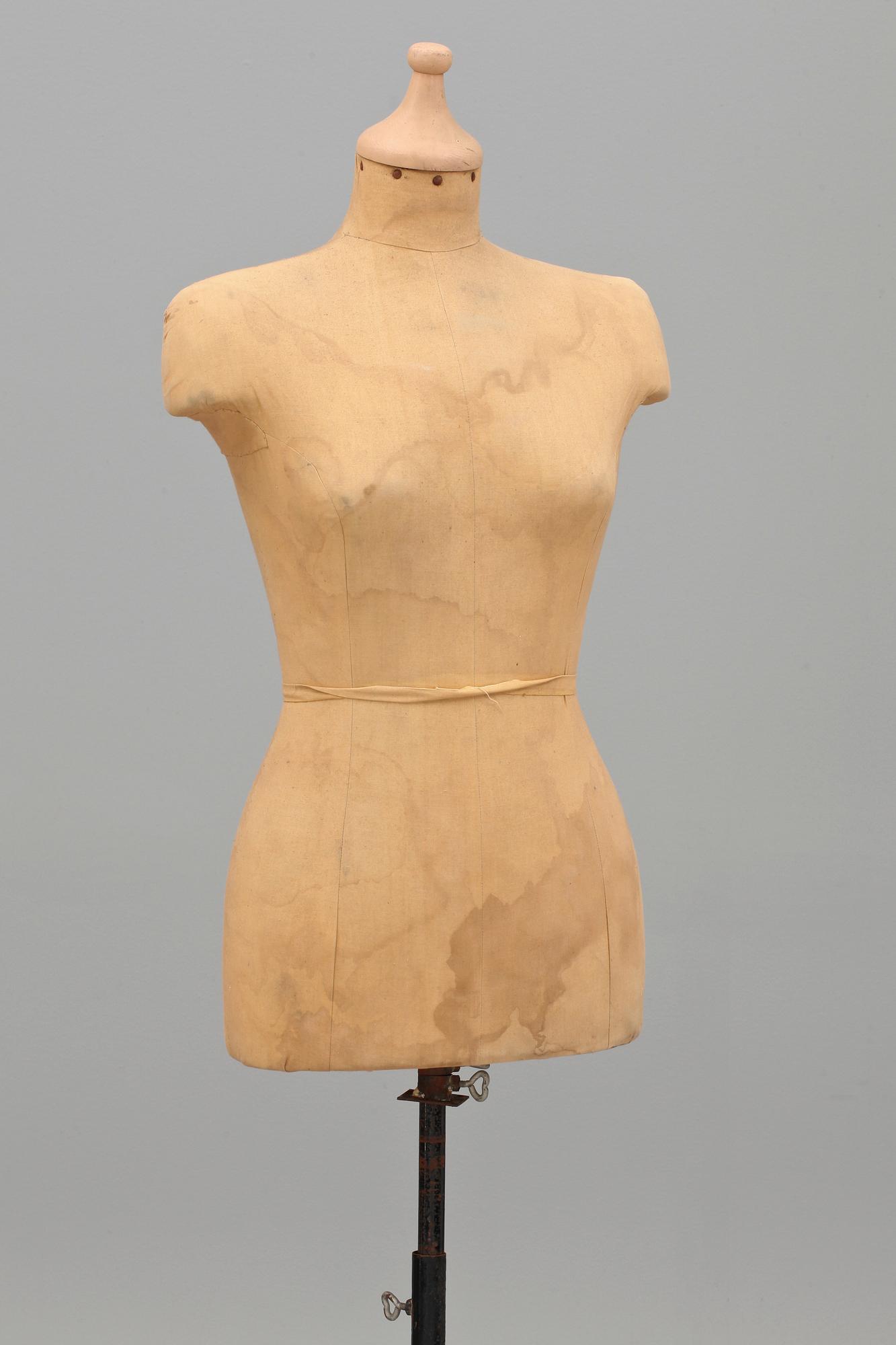 PROVDOCKA, 1900-talets mitt.