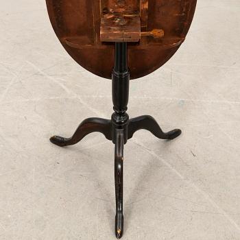 Folding table by Lars Erik Lindell (master in Köping 1818-1843).