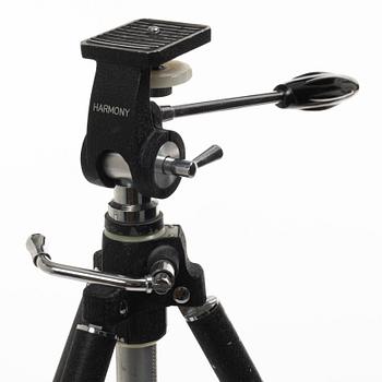 Kamera, Hasselblad 1000 F med objektiv Tessar 1:2,8, Carl Zeiss och stativ.