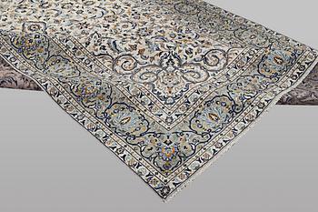 Matta, Kashan, ca 345 x 241 cm.