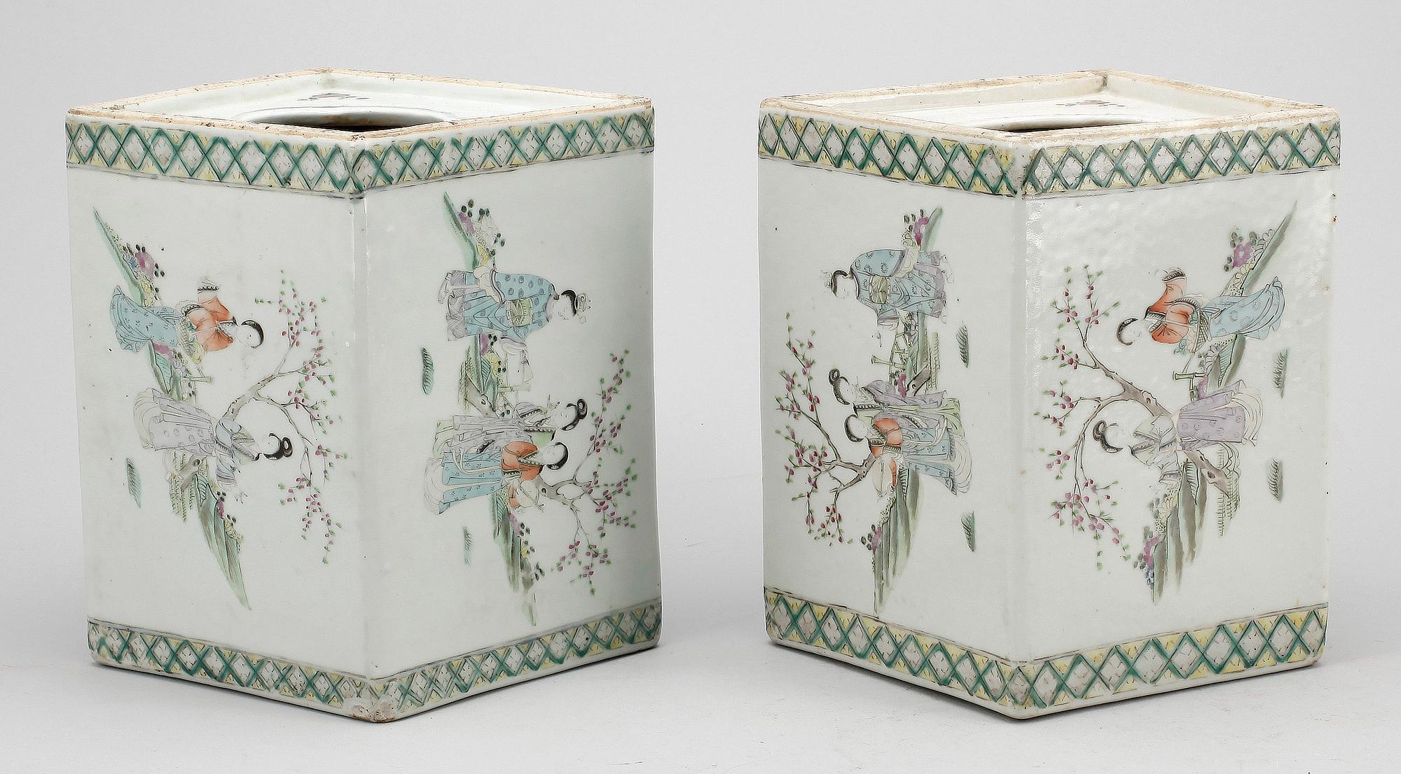 OPIUMKUDDAR, ett par, porslin, Kina, 1900-tal.