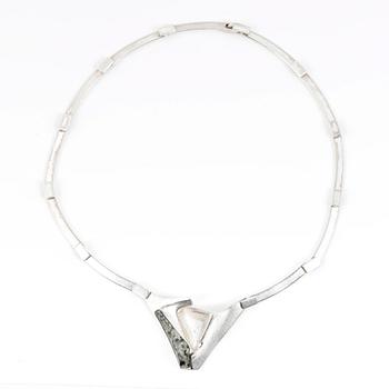 HALSSMYCKE, sterlingsilver, Björn Weckström, Lapponia, Finland 1986. Total vikt 32 gr.