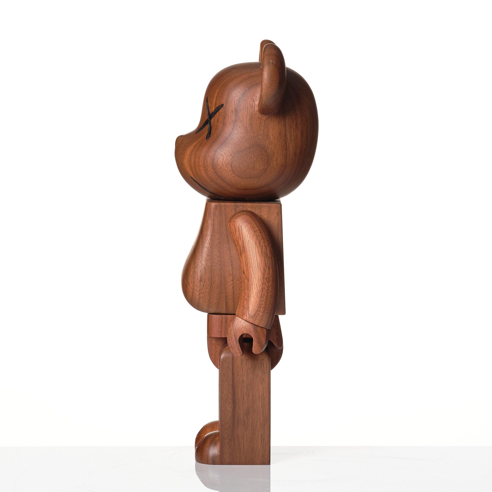 KAWS, BE@RBRICK Wood BWWT 400%.