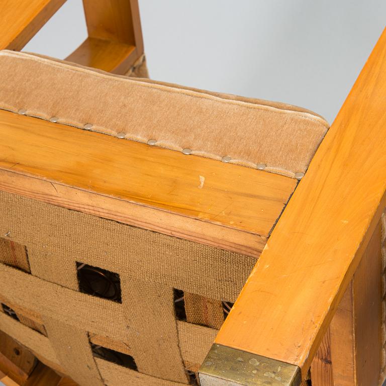 Adolf Koskinen, a pair of armchairs, manufactured by Elias Hollo Puunjalostustehdas, Finland, 1920s.