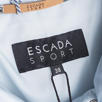 DUNJACKA, Escada Sport.