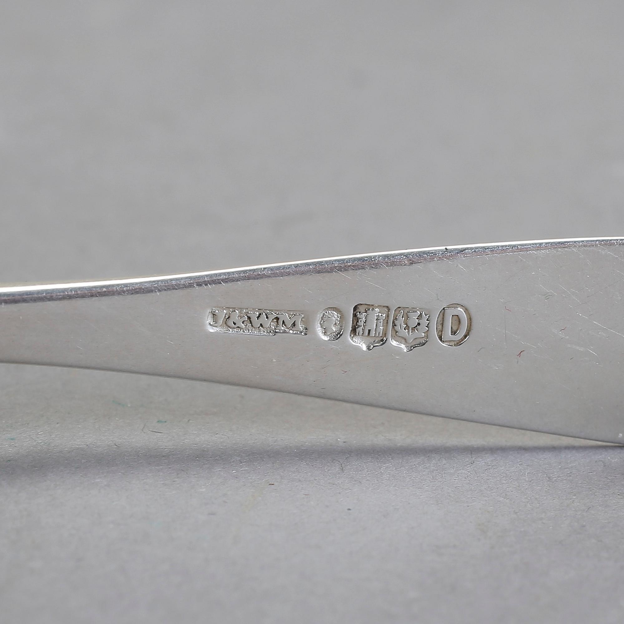 PARTI SILVER, 24 delar. Silver.  Bl a James & William Marshall, Edinburgh 1860. Tot ca 420 g.