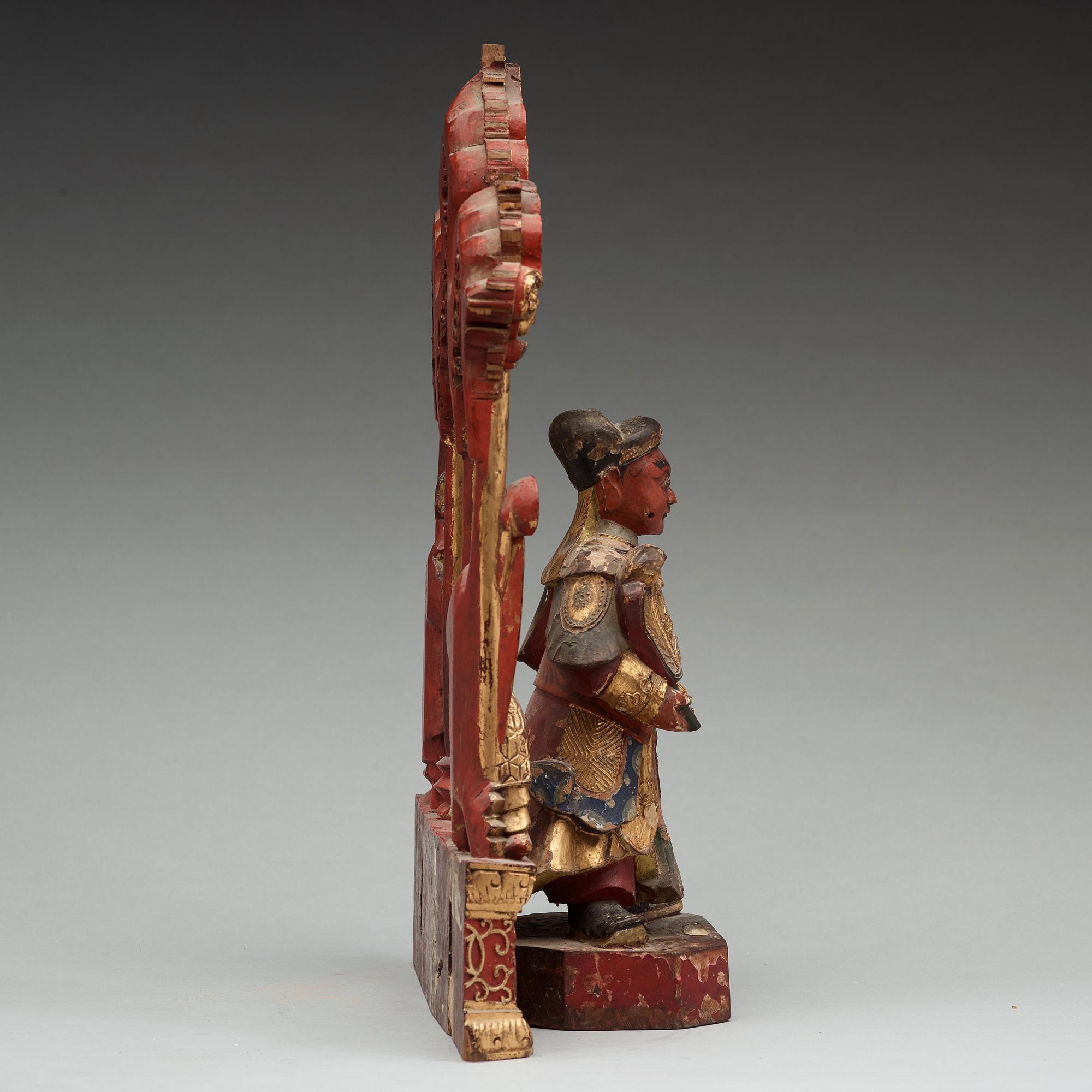 A Chinese sculpture group, Qing dynasty, 19th Century.