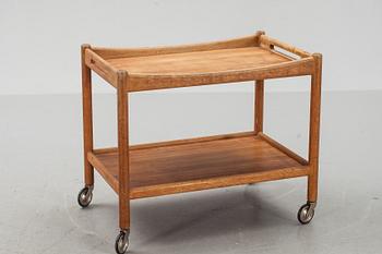 SERVERINGSVAGN, Hans J Wegner för Andreas Tuck. Danmark.