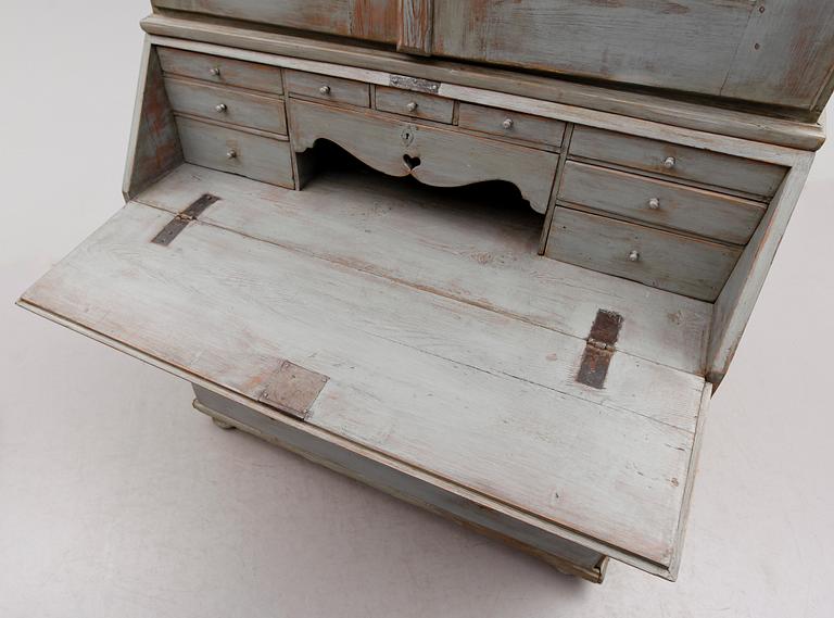 SKRIVSKÅP, 1700-talets andra hälft.