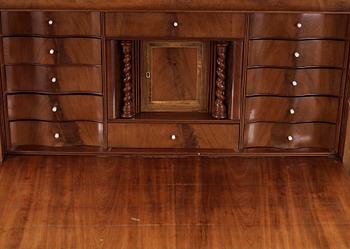 CHIFFONJÉ, nyrenässans, 1800-tal.