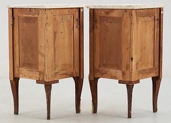 Georg Haupt, A pair of Gustavian encoignures by Georg Haupt (master in Stockholm 1770-1784), not signed.