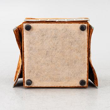 Sittpuff, "Laurent Square", RIJD.
