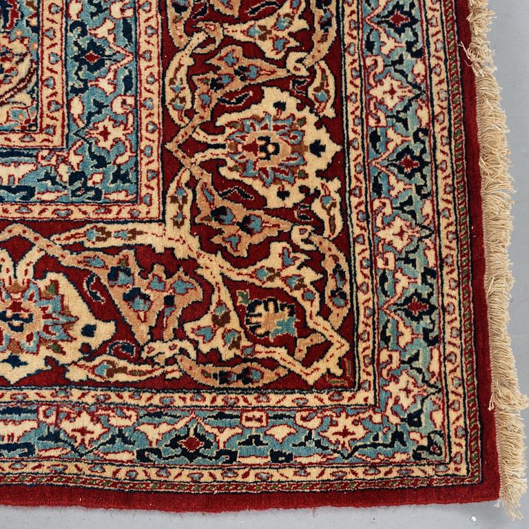 A RUG, semi-antique Nain Tuteshk, ca 241 x 149,5 x 160 cm.
