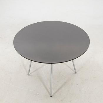 Bord Thonet 2000-tal.