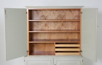 MATSALSMÖBLEMANG, 8 delar, gustaviansk stil.