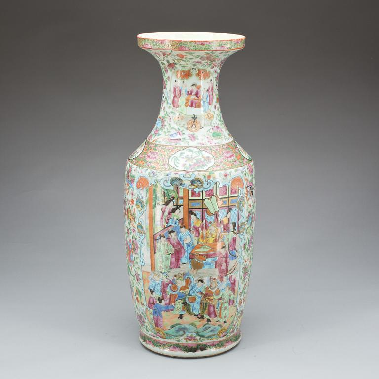 GOLVVAS, porslin, Kina, Kanton 1800-tal.