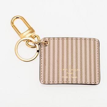 AVAIMENPERÄ / LAUKKUKORISTE, "Trunk", Louis Vuitton.