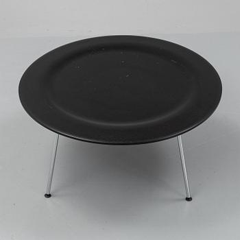 Charles and Ray Eames, a 'CTM' coffee table, Vitra 2011.