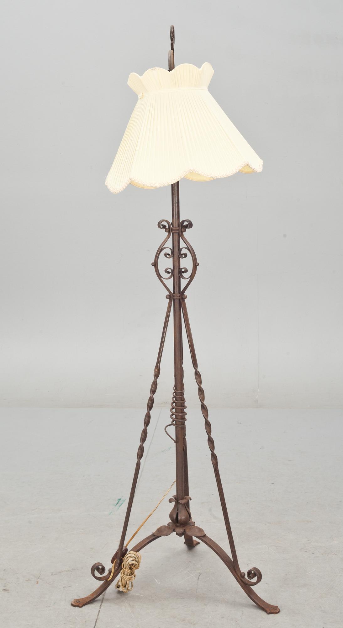 GOLVLAMPA , 1930-tal.