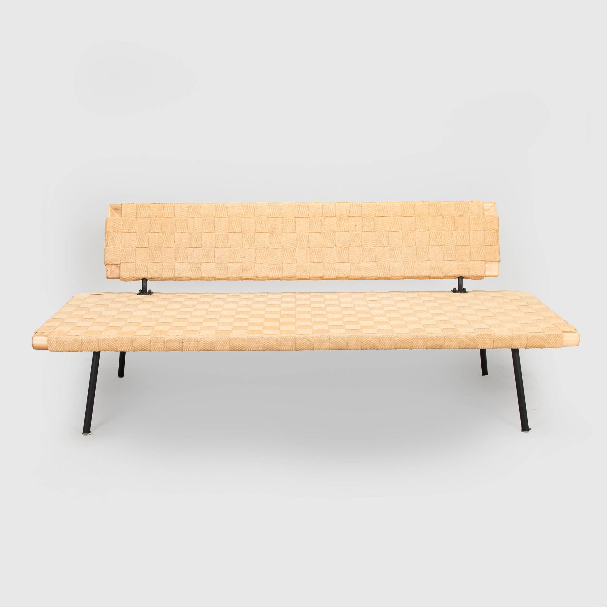 Ilse Crawford, sohva/päiväpeti, "Sinnerlig", IKEA. 2000-luku.